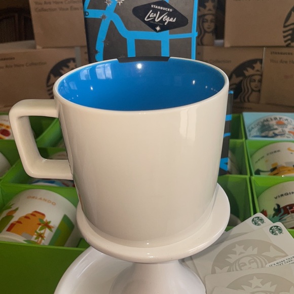 Las Vegas Starbucks mug - Picture 8 of 16